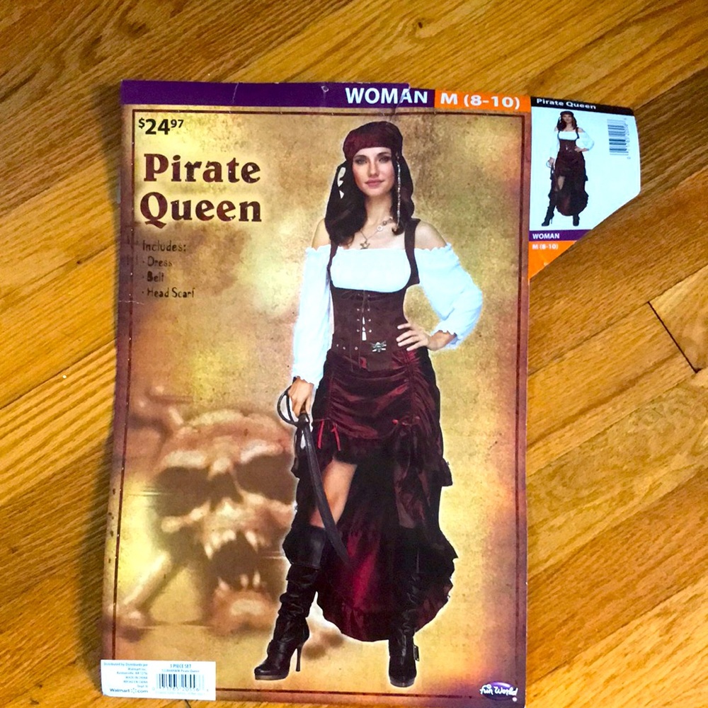 Pirate queen costume